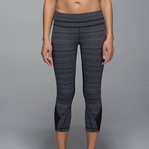 Lululemon Run Inspire Crop Grey & Black Sz 6